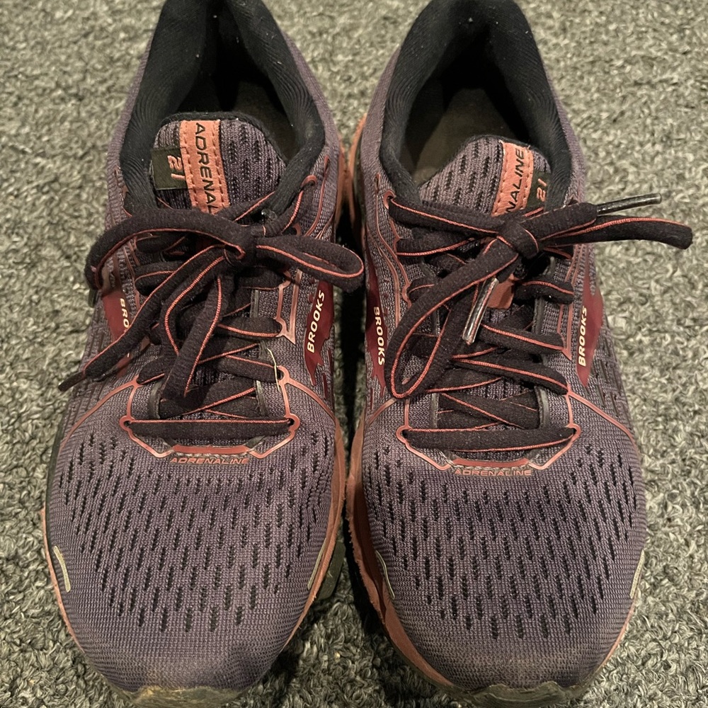 Brooks Adrenaline 21 women’s running shoes
